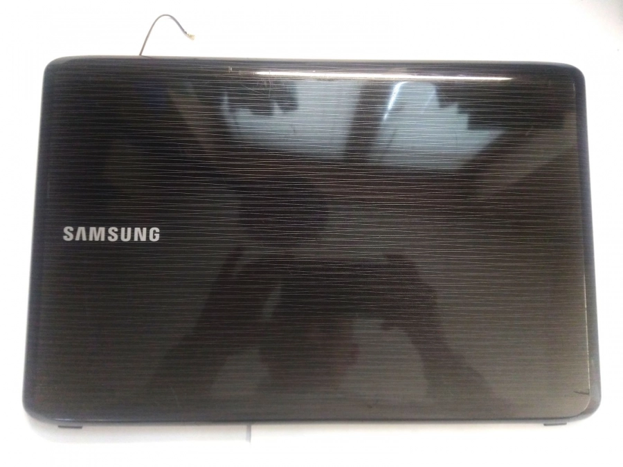 Верхняя крышка (матрицы) BA75-02370B Samsung R528 R530 R540 RV510 R538 R525
