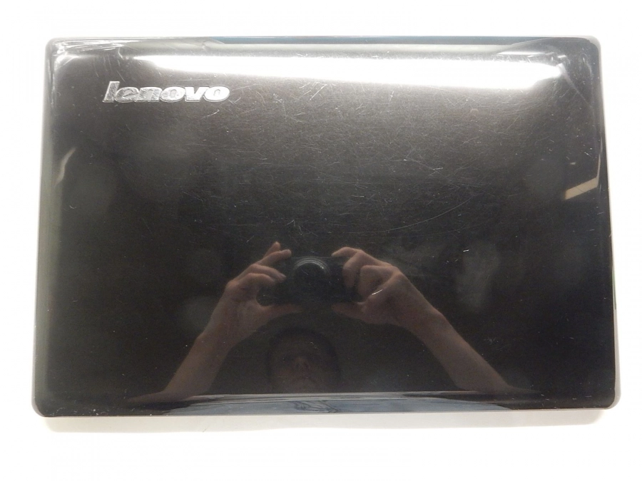 Верхняя крышка (матрицы) AP0E4000601 для Lenovo Z560 Z565
