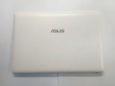 Верхняя крышка (матрицы) 13NA-3PA0501 13GOA3P1AP010-10 INAX10LC01W2761 Asus Eee PC X101CH